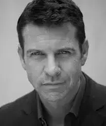 Lloyd Owen – Filmes, Biografia e Listas na MUBI